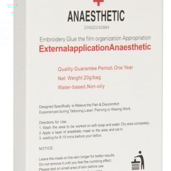 Обезболивающая салфетка Goochie для губ