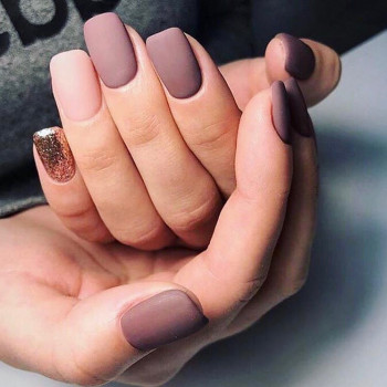 Покрытие гель-лак
                    Салон краси The Room Харків