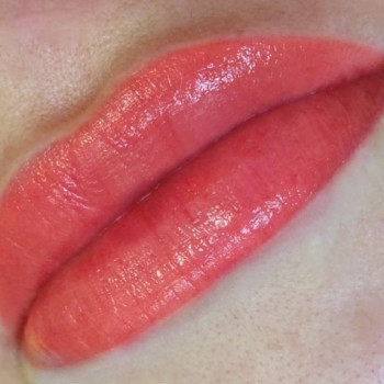 Перманентний макіяж/татуаж губ
                    Майстер перманентного макіяжу Марина Київ