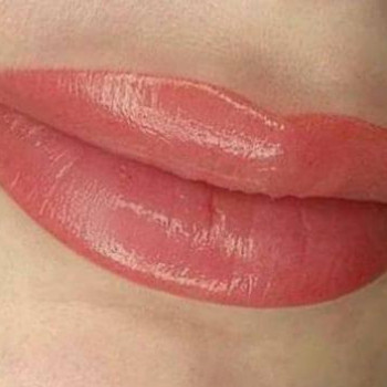 Перманентний макіяж/татуаж губ
                    Майстер перманентного макіяжу Марина Київ