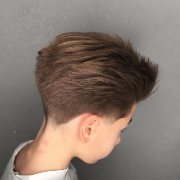 Детская стрижка
                    Барбершоп MANN Харків