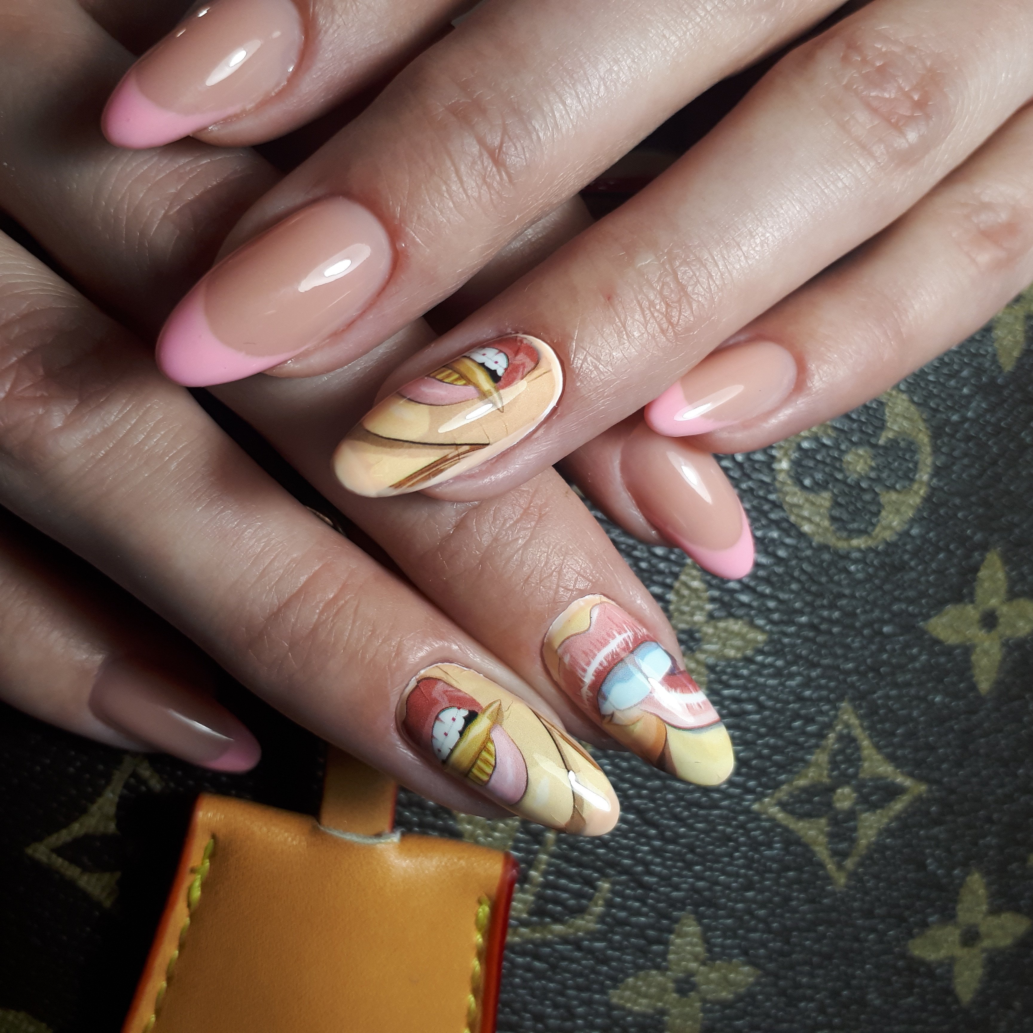 Манікюр з малюнком френч, фото - Салон краси MK Novik