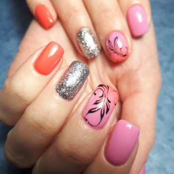 Маникюр женский и мужской
                    Салон краси MK Novik Запоріжжя