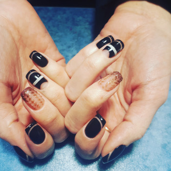 Маникюр женский и мужской
                    Салон краси MK Novik Запоріжжя