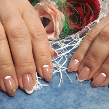 Маникюр женский и мужской
                    Салон краси MK Novik Запоріжжя