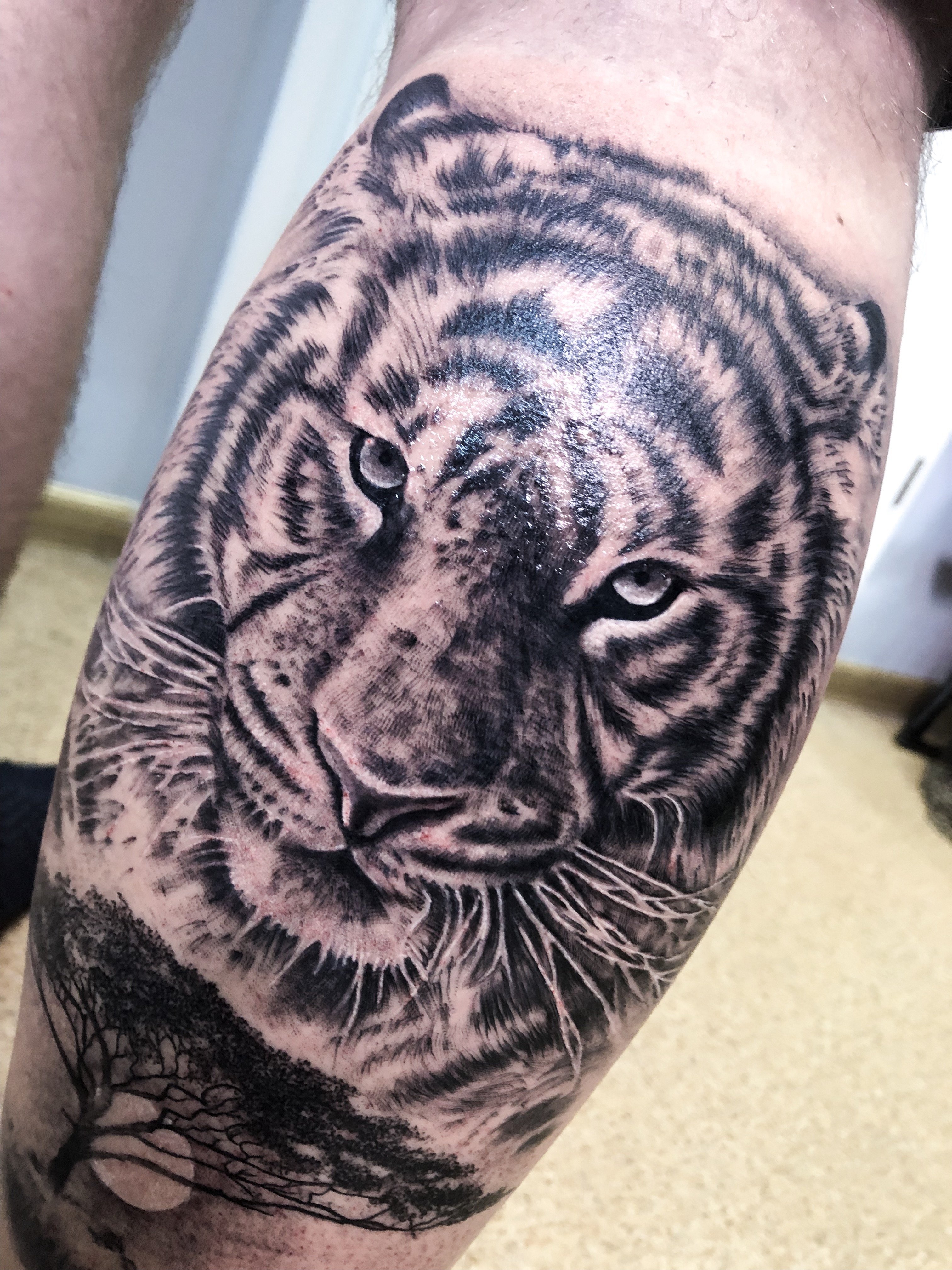 Для хлопців на нозі чорно-білі, фото - Тату майстер Валерия Холодова