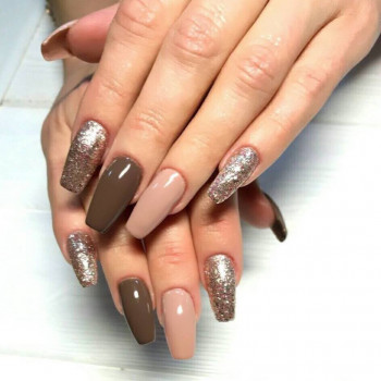 Нарощування нігтів Гель / Акрил / Полігель
                    Салон краси НоготОк Київ