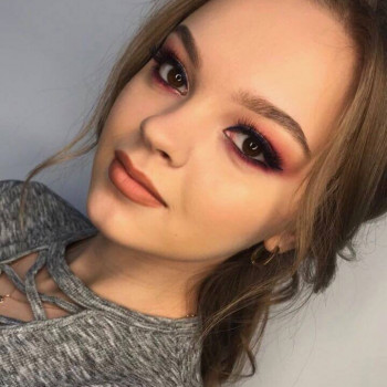 Вечерний макияж
                    Визажист Инна Киев