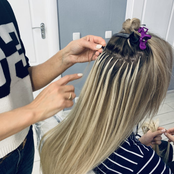 Наращивание волос по итальянской технологии
                    Салон красоты Tochka Krasy Киев