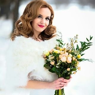Зимова фотосесія ніжна з букетом, фото - Візажист Амина Рамазанова