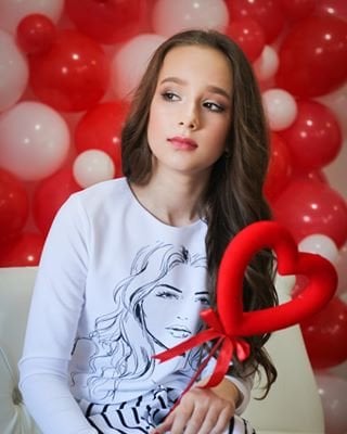 Фотосесія у студії яскрава на день святого Валентина, фото - Візажист Анастасия Широкова