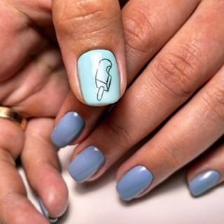 Манікюр на короткі нігті з малюнком блакитний, фото - Майстер манікюру Агата Милинская