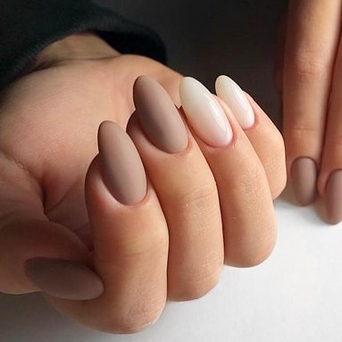 Нюдовый маникюр миндаль матовый, фото - Ногтевая студия Fantasy nail