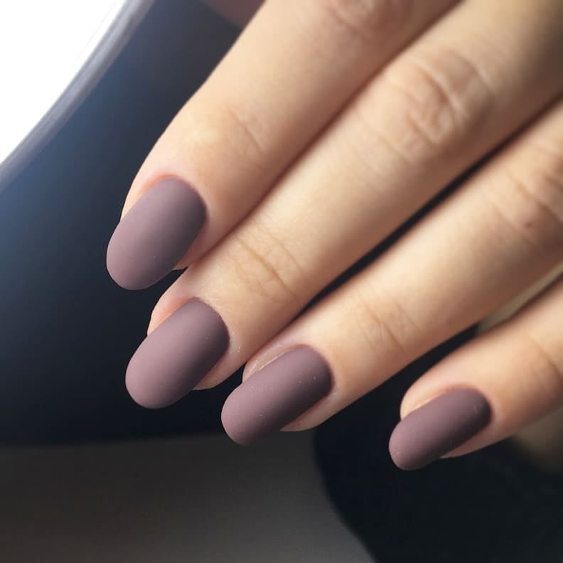 Маникюр миндаль матовый фиолетовый, фото - Ногтевая студия Fantasy nail