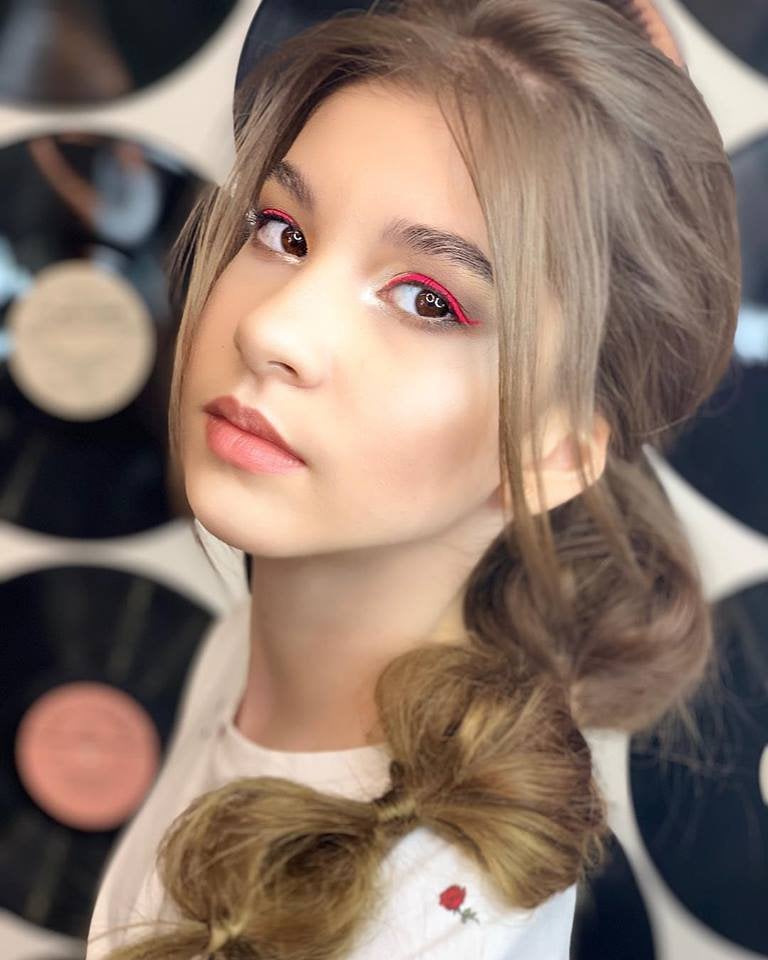 Макияж глаз необычный со стрелками, фото - Студия красоты Bybliss Beauty & Kids