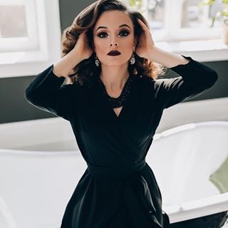 Фотосесія у ванній стильна сукні, фото - Візажист Арина Баракова