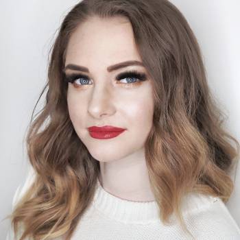 Женская прическа наращивание ресниц профессиональный макияж, фото - Обучающий центр WhiteTone