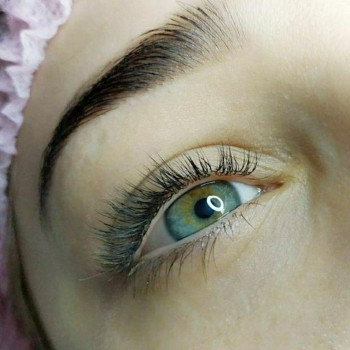 Классическое наращивание ресниц
                    Салон красоты Beauty Segment Киев