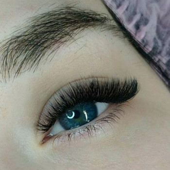 Объемное наращивание Голливуд (4-5D)
                    Салон краси Beauty Segment Київ