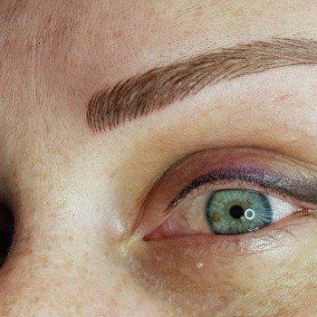 Перманентный макияж век
                    Мастер перманентного макияжа Алла Шиш Переяслав-Хмельницкий