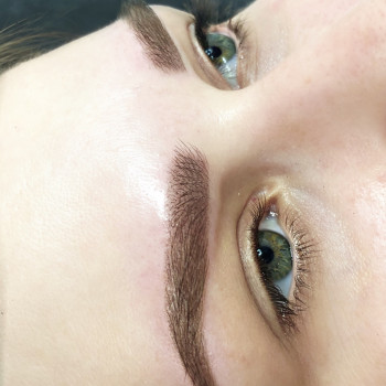 Пудровые брови татуаж
                    Мастер перманентного макияжа Лидия Киев