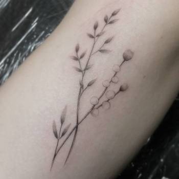 тату гілочка чб