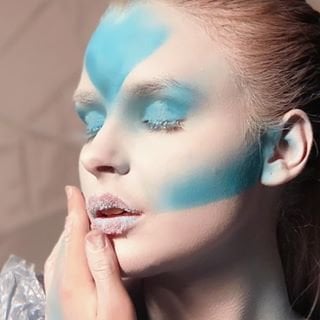 Необычный макияж глаз с блестками, фото - Визажист Ольга Штром