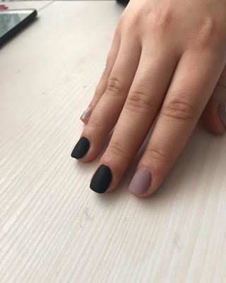 Манікюр на короткі нігті чорний матовий, фото - Майстер манікюру Екатерина