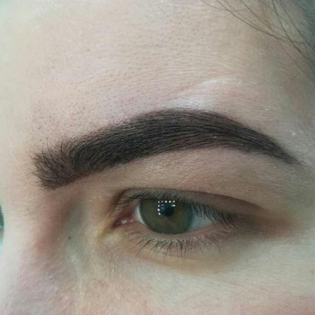 Моделирование бровей
                    Лешмейкер Даша Шатрова Чернігів