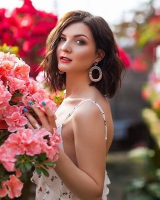 Весняна фотосесія портретна жіночна, фото - Візажист Александра Шведова