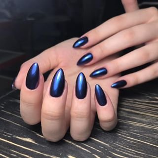 Синий маникюр на острые ногти металлик, фото - Студия красоты Nails Studio