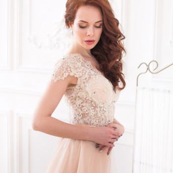 Укладка и плетение волос, подбор стиля, создание образа
                    Визажист Ольга Киев