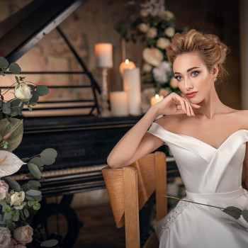 Укладка и плетение волос, подбор стиля, создание образа
                    Визажист Ольга Киев