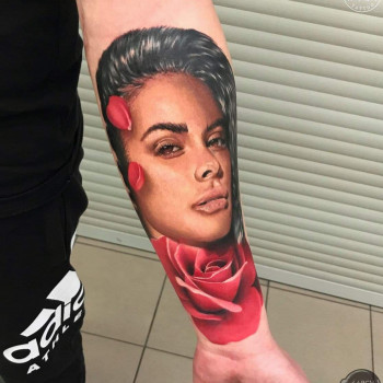 Художественная татуировка в центре города
                    Тату мастер Артур Киев