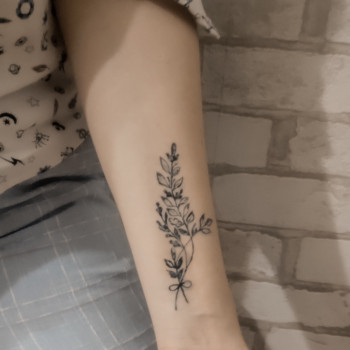 Роспись джагуа-гелем
                    Тату майстер Анастасия Миколаїв