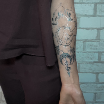 Роспись джагуа-гелем
                    Тату майстер Анастасия Миколаїв