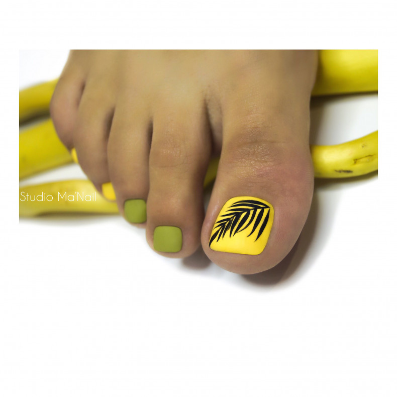Полный Педикюр однотонное покрытие + рисунок, фото - Ногтевая студия Studio Ma’Nail