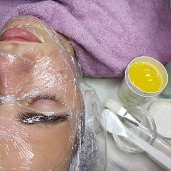 чистка лица, этап - распаривание гелем