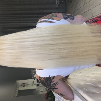 Наращивание волос по итальянской технологии
                    Салон красоты Tochka Krasy Киев