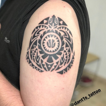 Татуировка
                    Тату мастер Игорь Гоменюк Киев