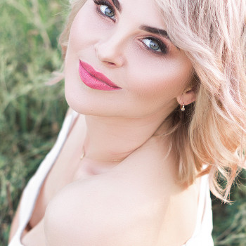 Макияж (Визаж)
                    Визажист Ольга Киев