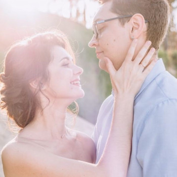 Укладка и плетение волос, подбор стиля, создание образа
                    Визажист Ольга Киев