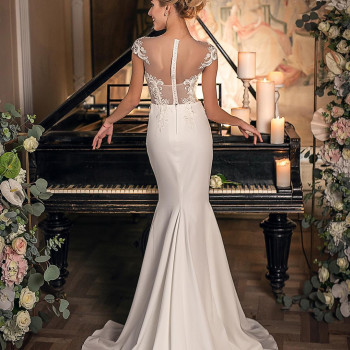 Укладка и плетение волос, подбор стиля, создание образа
                    Визажист Ольга Киев