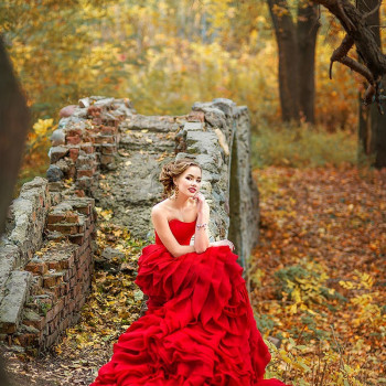 Укладка и плетение волос, подбор стиля, создание образа
                    Визажист Ольга Киев