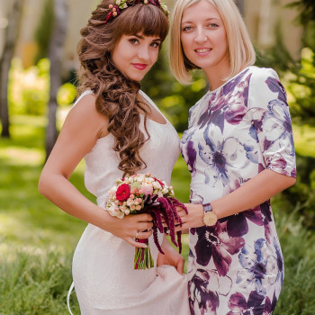 Укладка и плетение волос, подбор стиля, создание образа
                    Визажист Ольга Киев