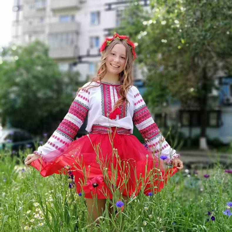Фотосесія на природі літня в українському стилі, фото - Майстер манікюру Анна Гашутина