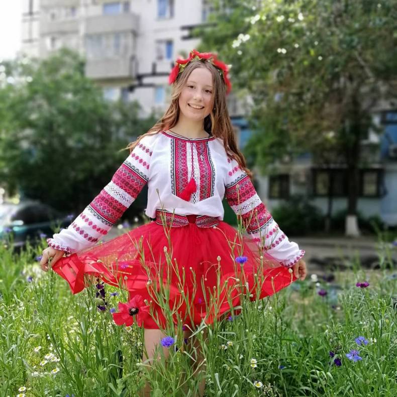 Фотосесія на природі літня в українському стилі, фото - Майстер манікюру Анна Гашутина