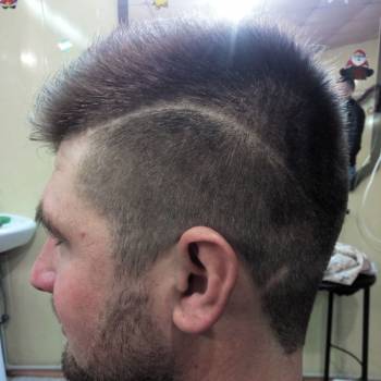 Мужская модельная стрижка