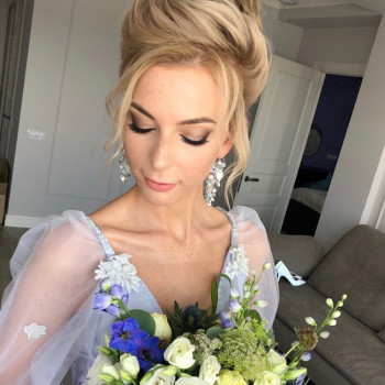 Свадебная прическа
                    Визажист Инна Киев