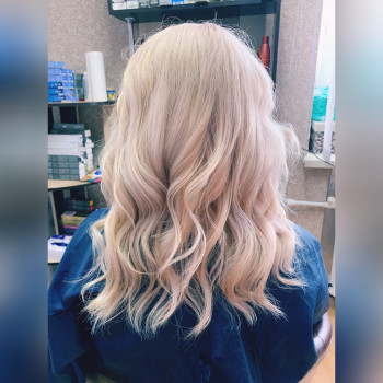 Окрашивание волос
                    Парикмахер-колорист Екатерина Запорожье